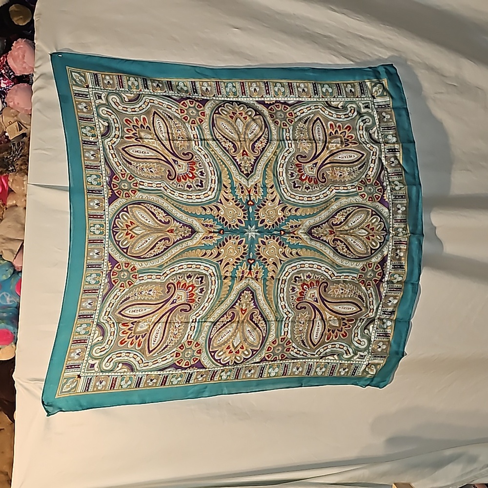 Liz Sinclair scarf